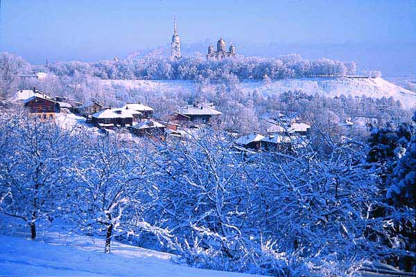     .  .   /   Old town under the show.  Vladimir.